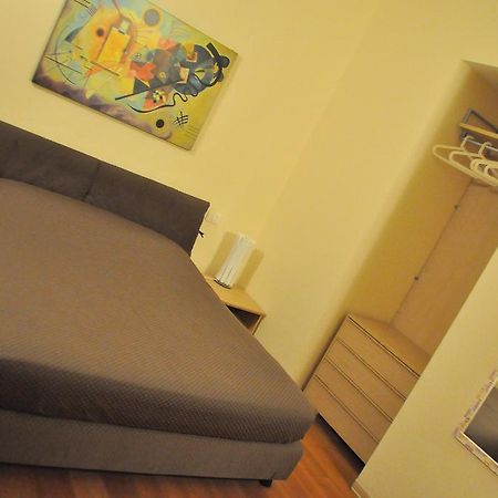 B&B Al Canto Del Cavour Pistoia Extérieur photo