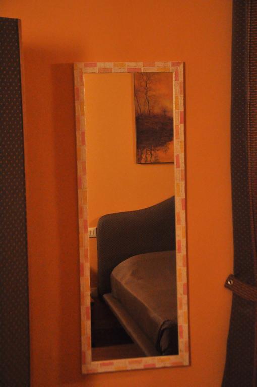 B&B Al Canto Del Cavour Pistoia Chambre photo