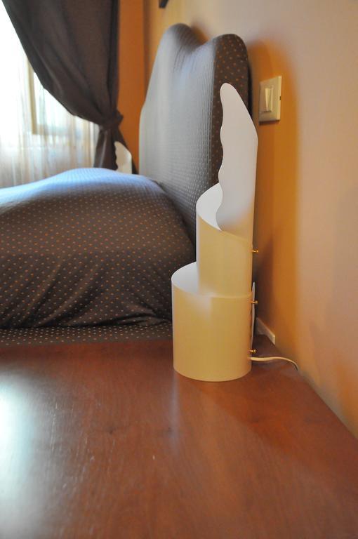B&B Al Canto Del Cavour Pistoia Chambre photo