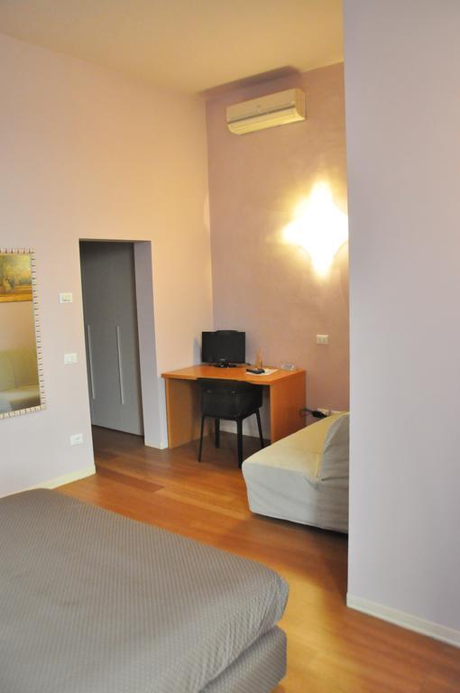 B&B Al Canto Del Cavour Pistoia Chambre photo