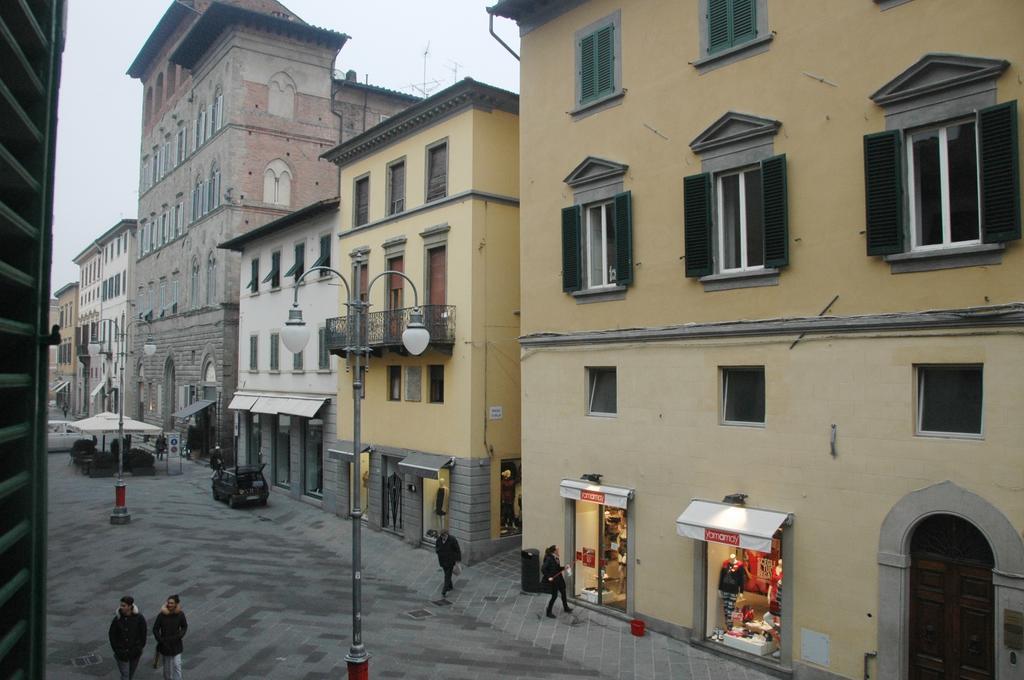 B&B Al Canto Del Cavour Pistoia Extérieur photo